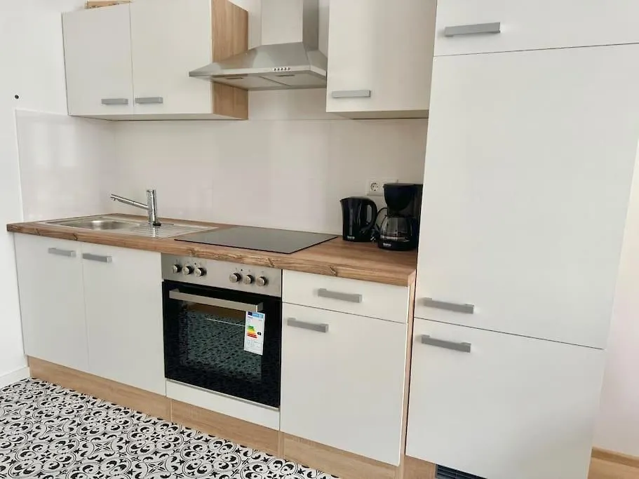 Modern Stylish & Spacious Apartment With Balcony Viyana