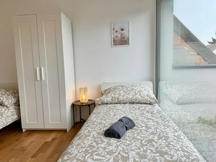Modern Stylish & Spacious Apartment With Balcony Vienna 0*,