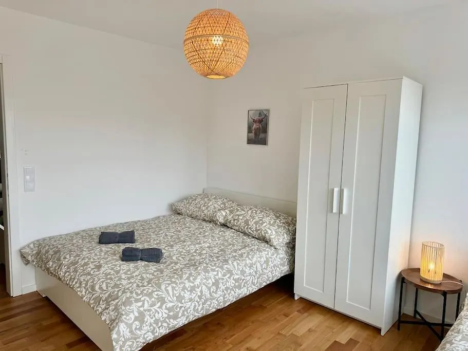 Modern Stylish & Spacious Apartment With Balcony Viyana Avusturya